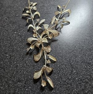 Elegant Silver Floral Y Necklace